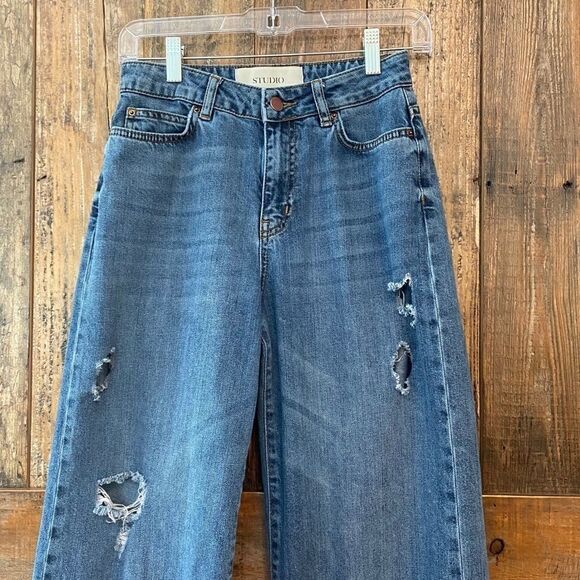 Studio Only 34 Blue Denim HighWaisted Raw Hem Wide Leg Distressed Jeans - Picture 6 of 13